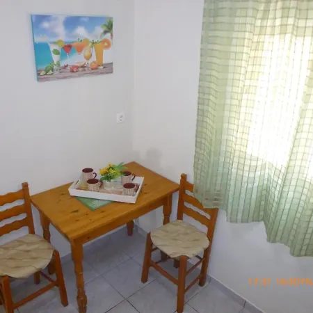 Niki Apartment *